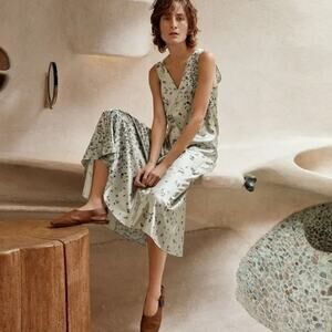 NWOT Vince Scattered Floral Satin Green Aloe Midi Asymmetric Dress XXS